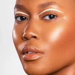 Danessa Myricks Colorfix 24-Hour Cream Color • Mattes -Cosmetics Store CF MATTE LIFT 01