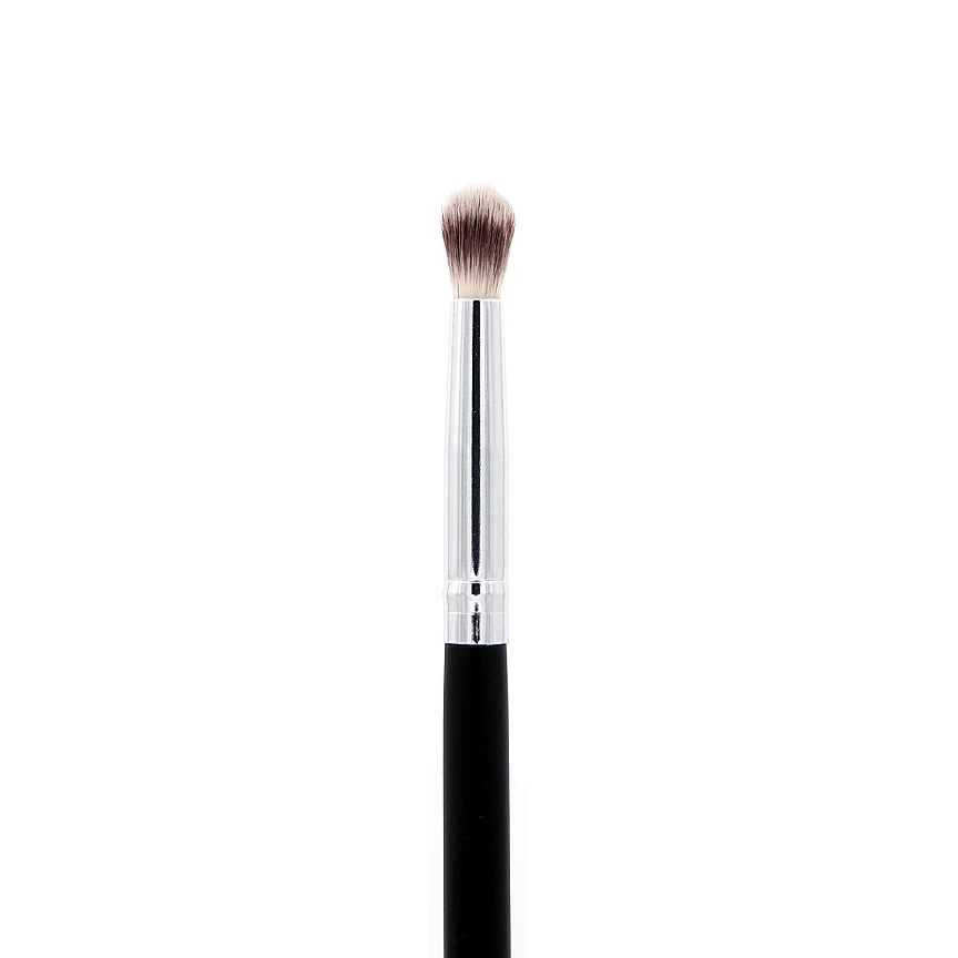 Crown Pro Oval Shadow Brush SS011 3 Crown Pro Oval Shadow Brush SS011