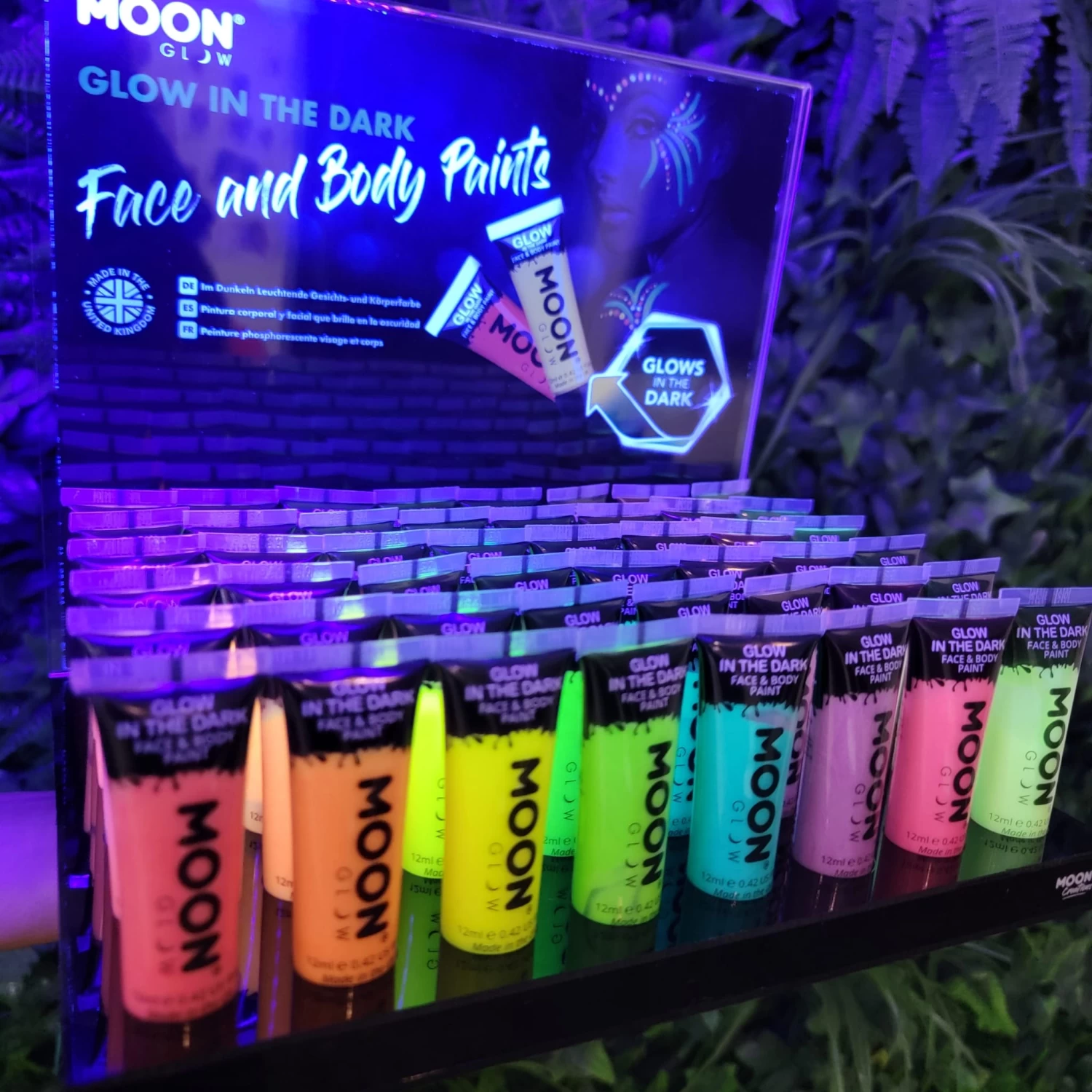 Moon Glow Glow In The Dark Face & Body Paint, 12ml 8 Moon Glow Glow In The Dark Face & Body Paint, 12ml - Image 6