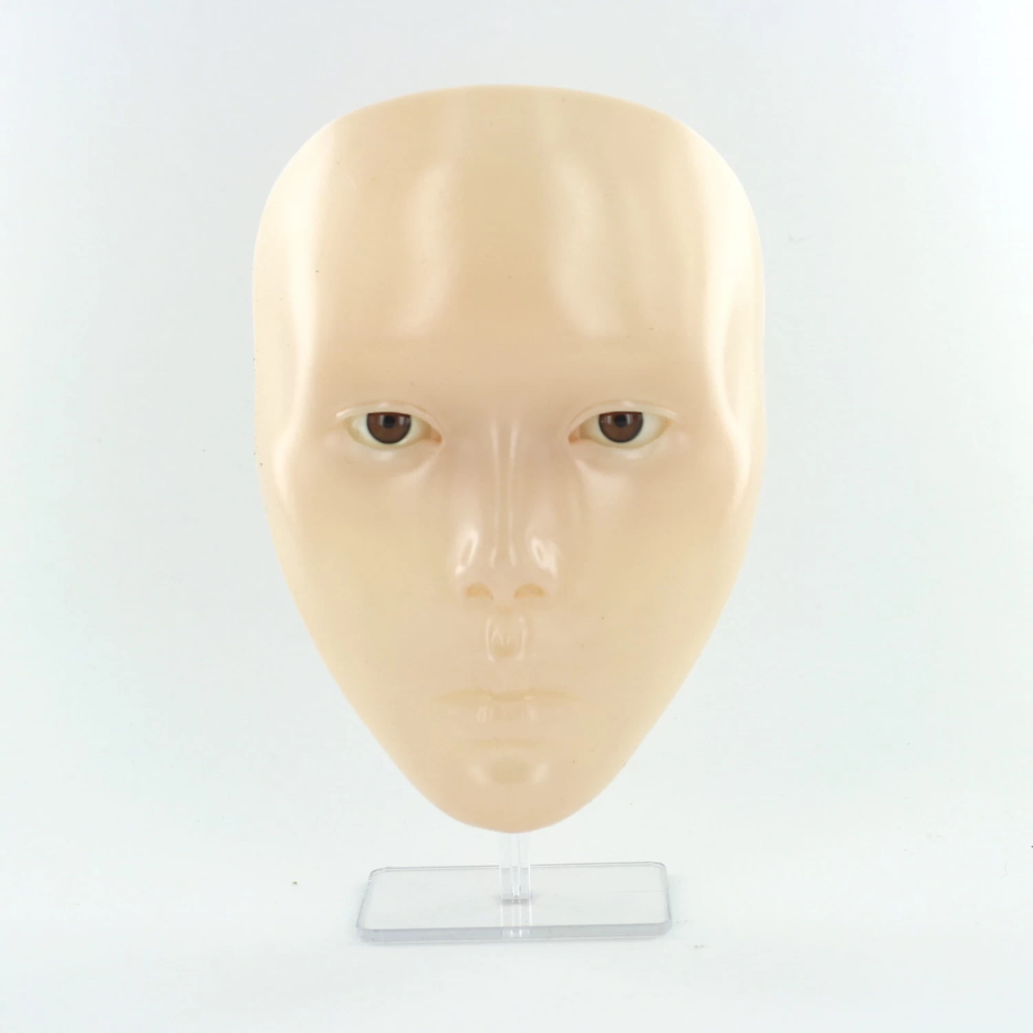 TheMUAproject Makeup Practice 3D Face Model - Light Beige 3 TheMUAproject Makeup Practice 3D Face Model - Light Beige